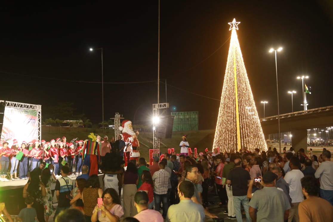 Veja como ficou a decoração de Natal em Poços de Caldas