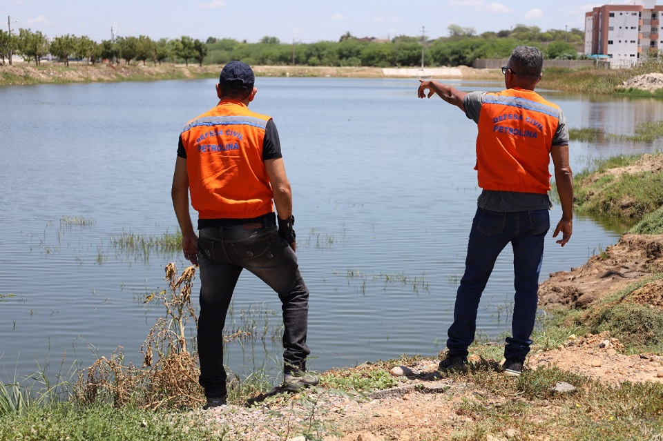 Forte chuva supera 100 mm no Povoado da Tapera, em Petrolina (PE) – Blog  Edenevaldo Alves